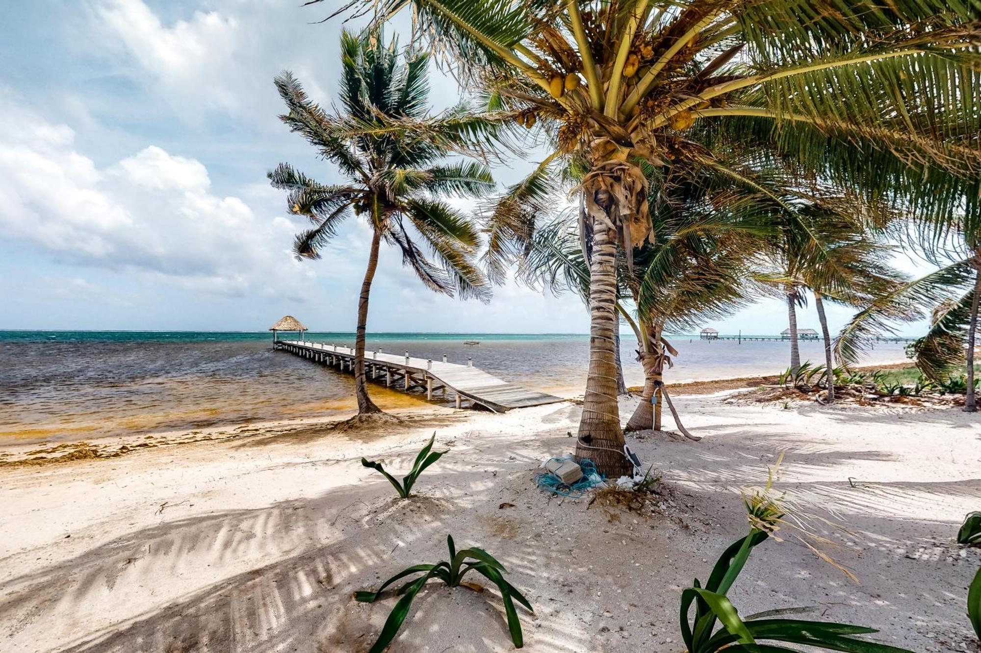 Blue Water Beach Villas San Pedro  Værelse billede