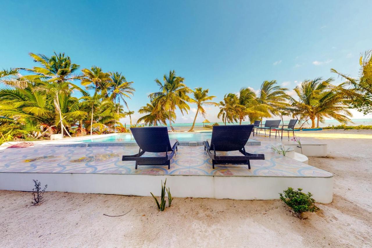 Blue Water Beach Villas San Pedro  Eksteriør billede